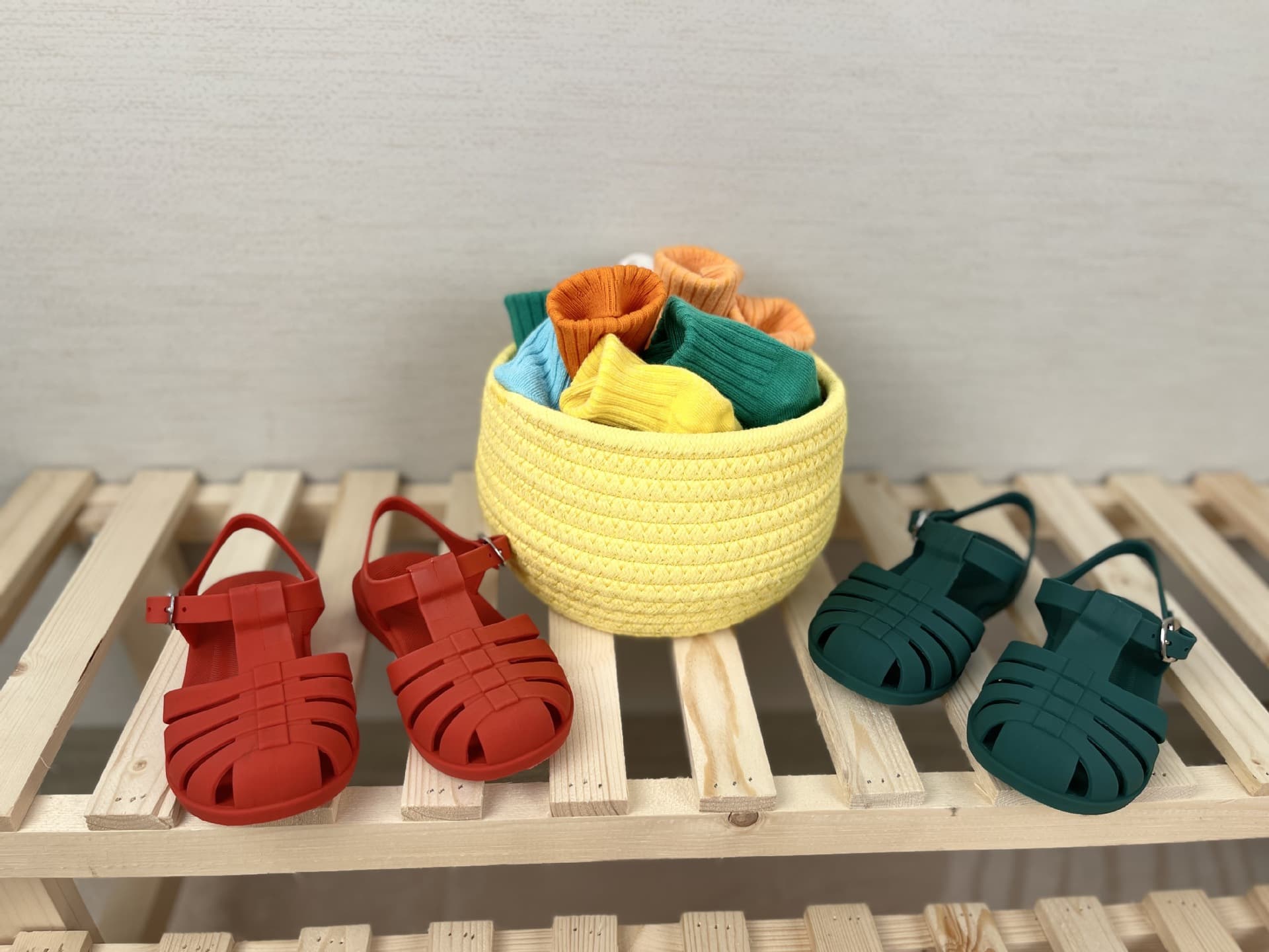 Summer rubber children's beach sandals for early age, (Physicals), soft sole, closed toe 4