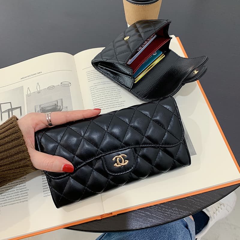 Long wallet with diamond pattern, capacious bag, small card holder, Chanel style 4