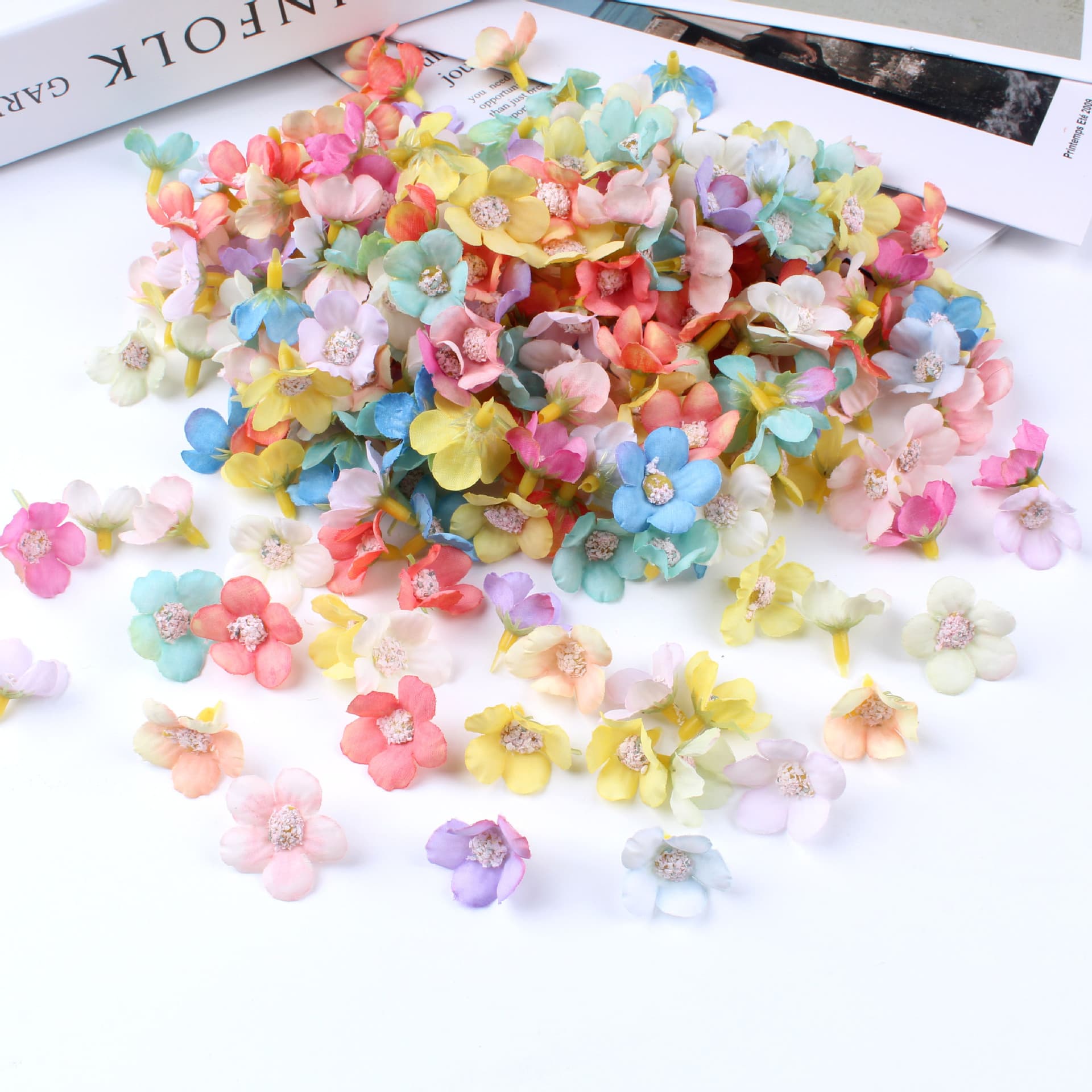 New flower 2cm multi -color daisy head mini silk flower furry flower ring clipage accessories home wedding decoration 2