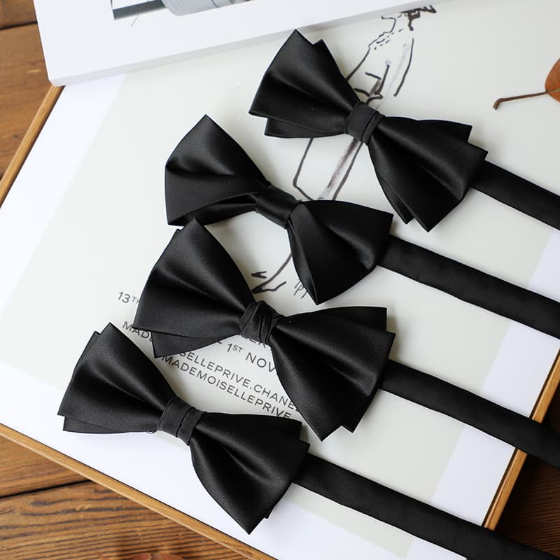 Base black universal uniform, classic suit jacket, bow tie with bow 1