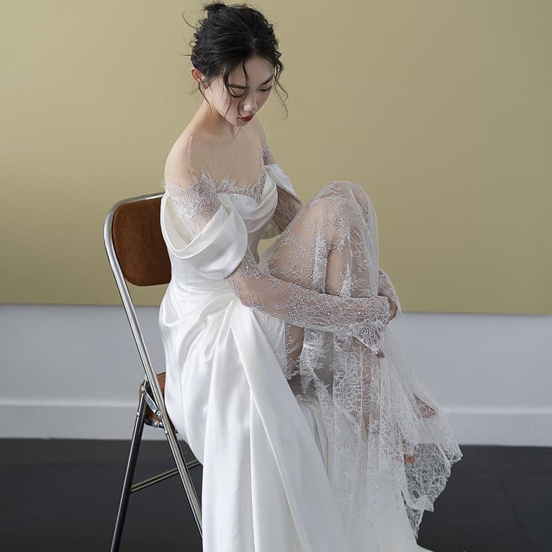 Lace white retro wedding dress for bride, french style 4