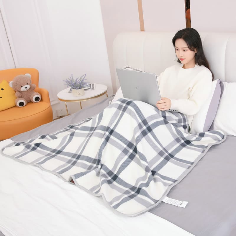 Universal velvet duvet for sleep, cloak, sofa 3