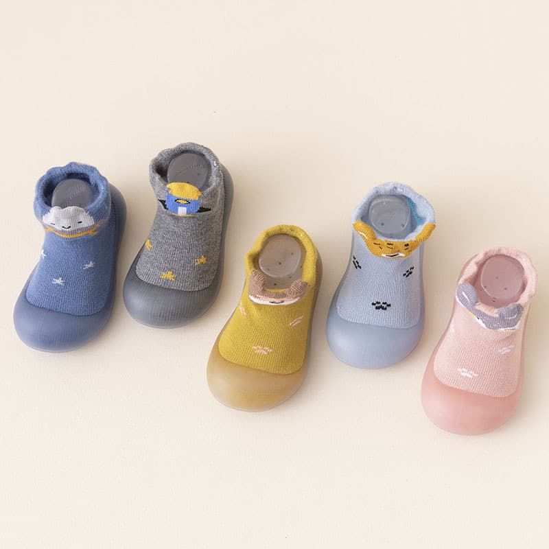 Children's demi-season non-slip cartoon socks for new born for early age, comfortable footwear