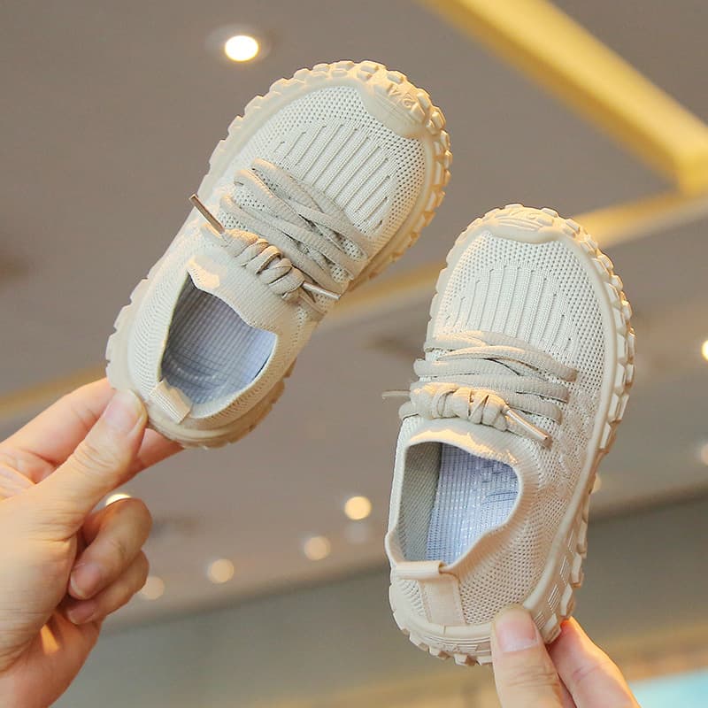 Children's sports breathable comfortable footwear for boys, Spring/Fall 2026 model, soft sole 4