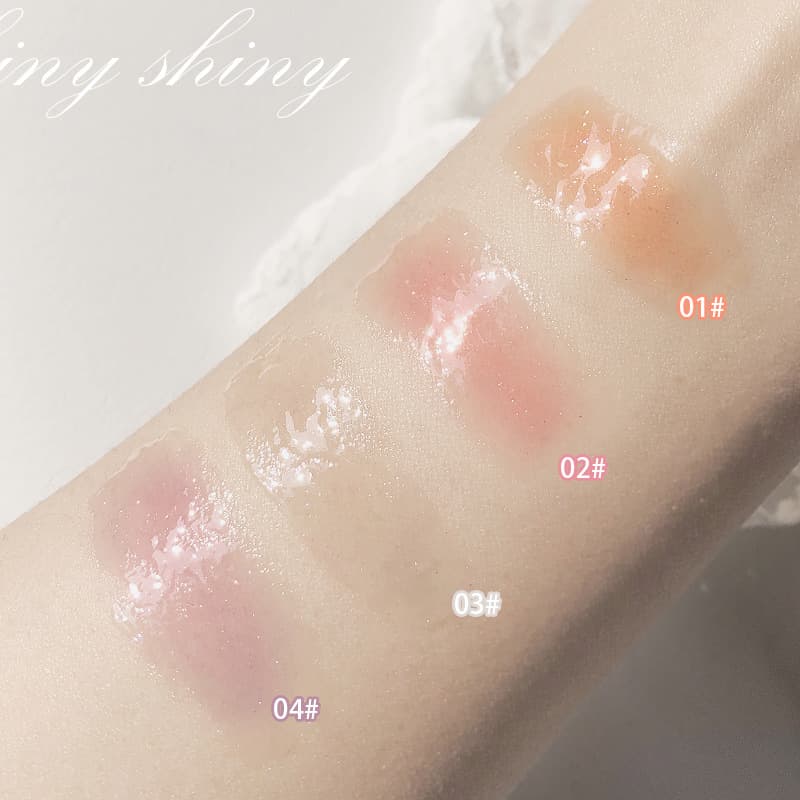 Maxfine Moisturizing lip gloss, makeup primer, intense hydration, plump lips effect, mirror effect, does not fade 3