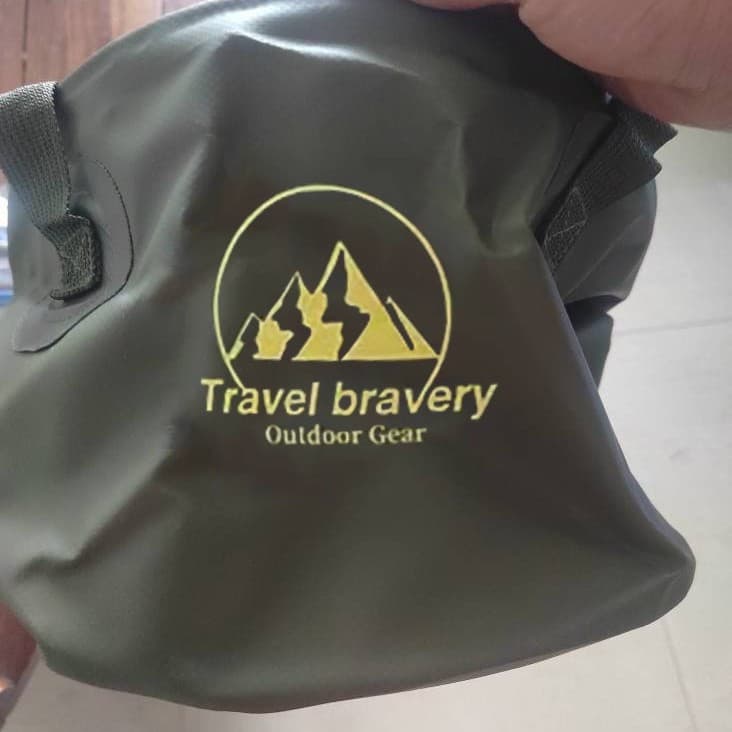 Handheld capacious bucket for traveling for laundry for camping 4