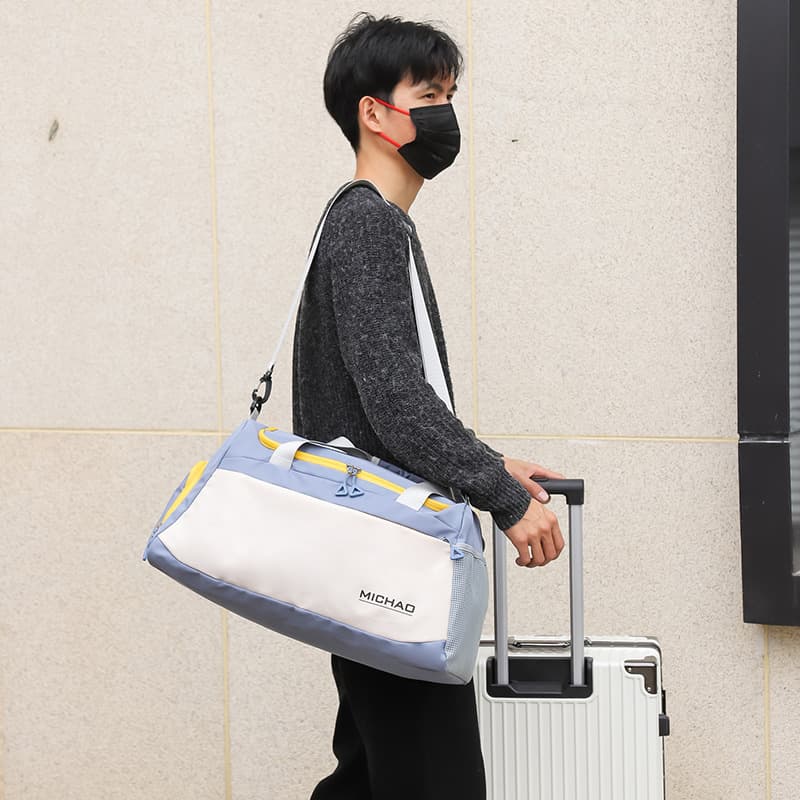 Sports bag wet and dry separation, luggage handheld purse for training, capacious travel bag for men and women for swimming 3