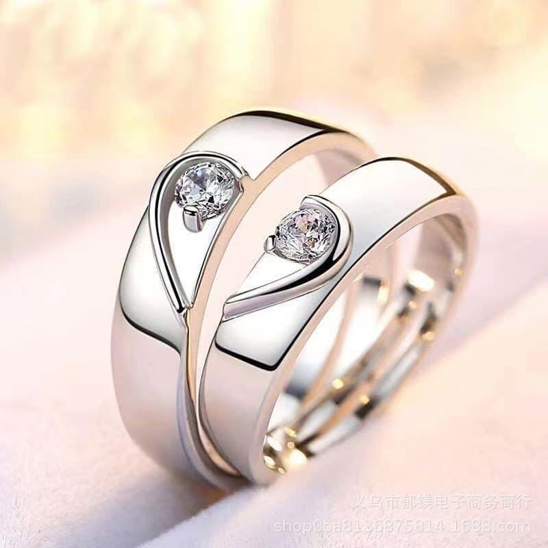 Thousands of people have repurchased the Forever Couple Ring, a pair of zircon rings for men and women, with a heart-shaped opening and a heart-to-heart connection. 4
