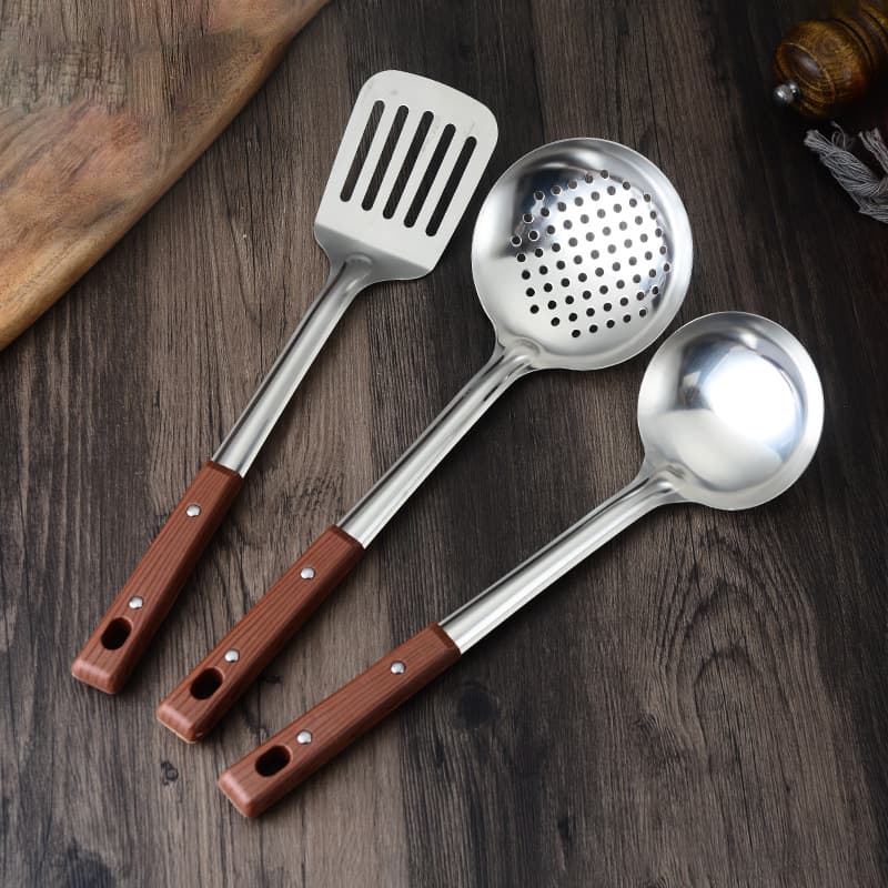 201 stainless steel spatula spoon kitchen utensil five-piece set home kitchen cooking set wooden handle large colander cooking 3