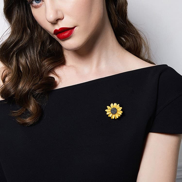 High-end brooch, pin lapel pin solar-powered, suit, demi-season sweater, thermal underwear, accessory, 2022 collection 2
