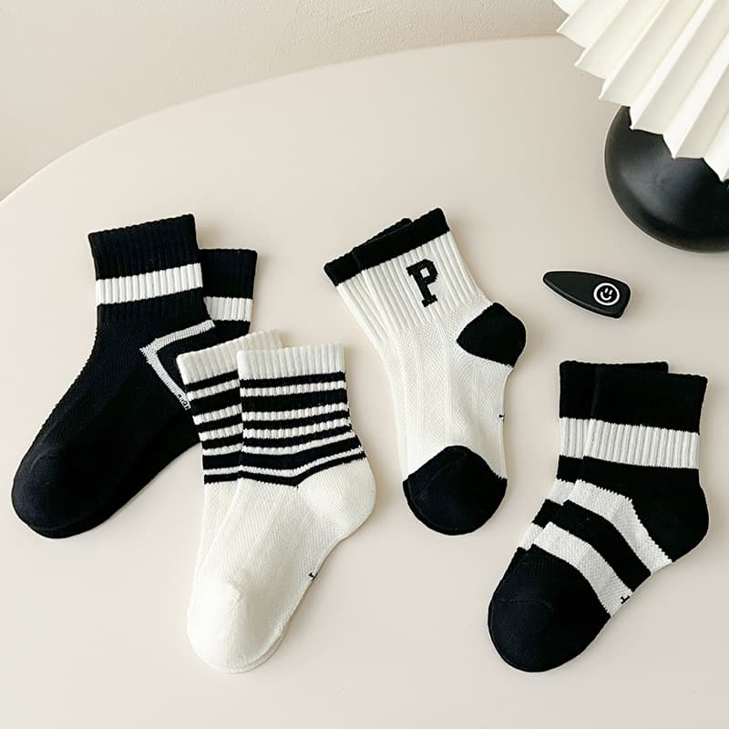 Children's summer thin socks for boys, mid-length, Korean style 2