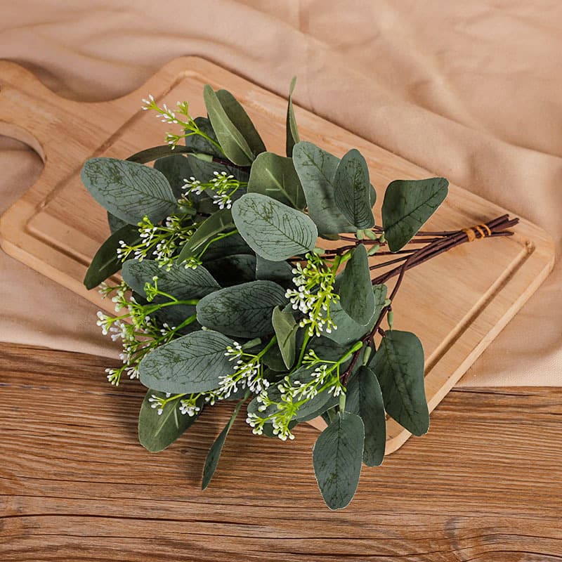 Amazon cross -border artificial flower artificial eucalyptus leaf stem short silver and branches green plant flower beam wedding decoration 3