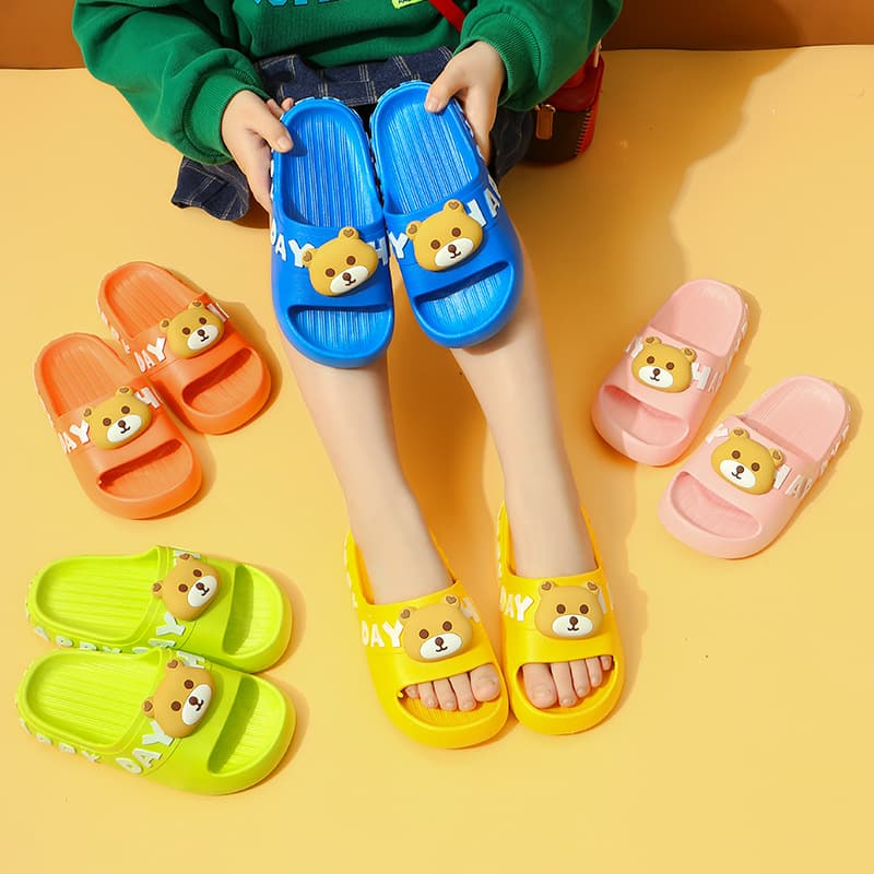 (Cross-border trading), children's non-slip cartoon slippers, sandals for boys for students, soft sole, suitable for outdoor wear 4