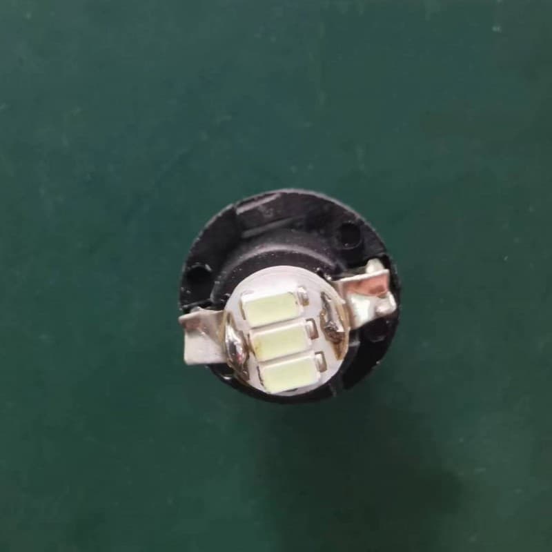 Car and motorcycle instrument light B8.4D car led instrument panel glove box small light 1