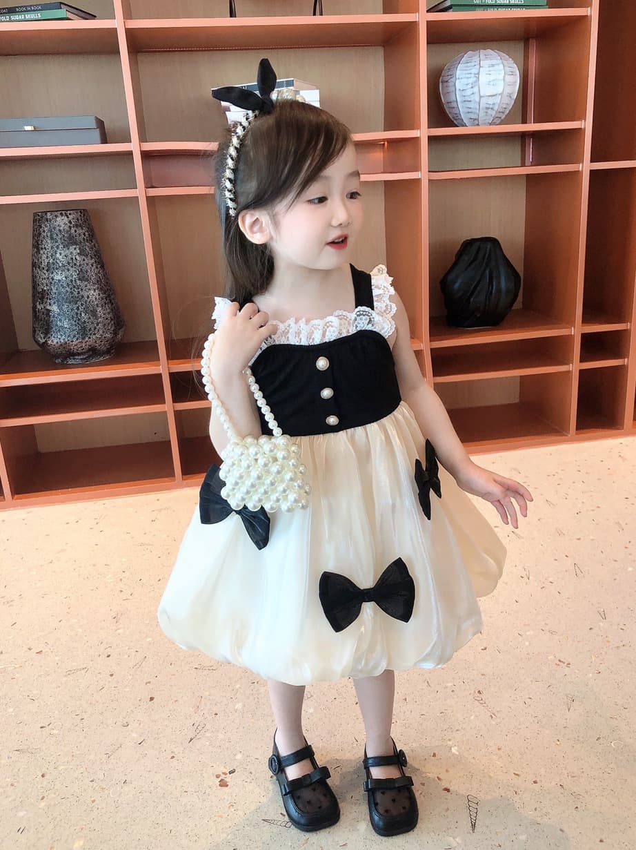 Children's cute dress with bow, western style, internet celebrity, Korean style, children's clothing 4