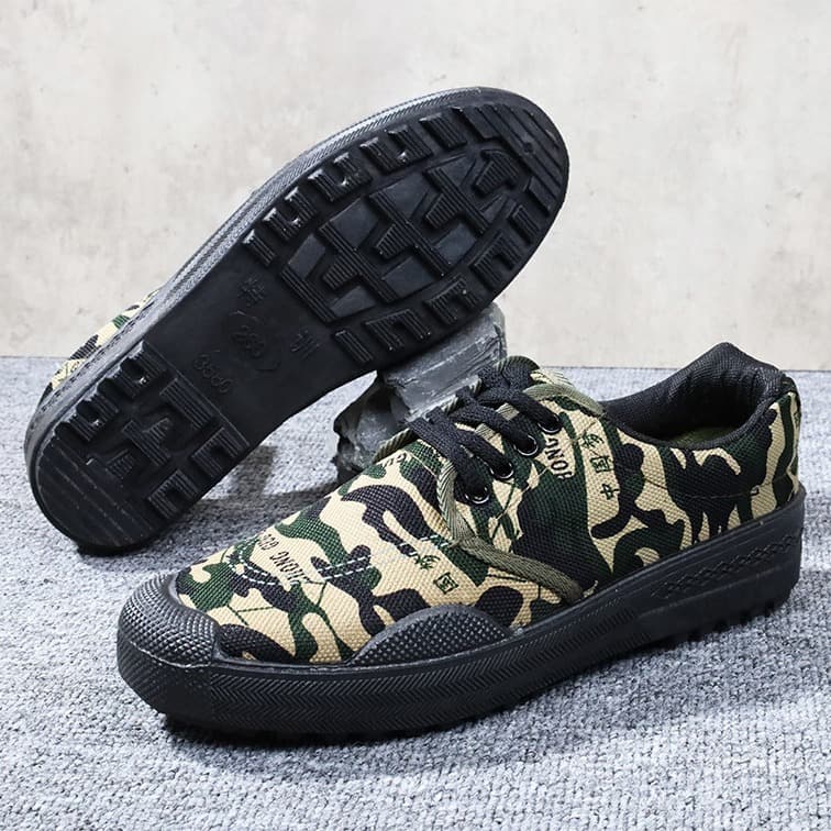 Liberation shoes Men's site shoes Labor protection shoes Low -help shoe yellow gum shoe factory wholesale one generation 3