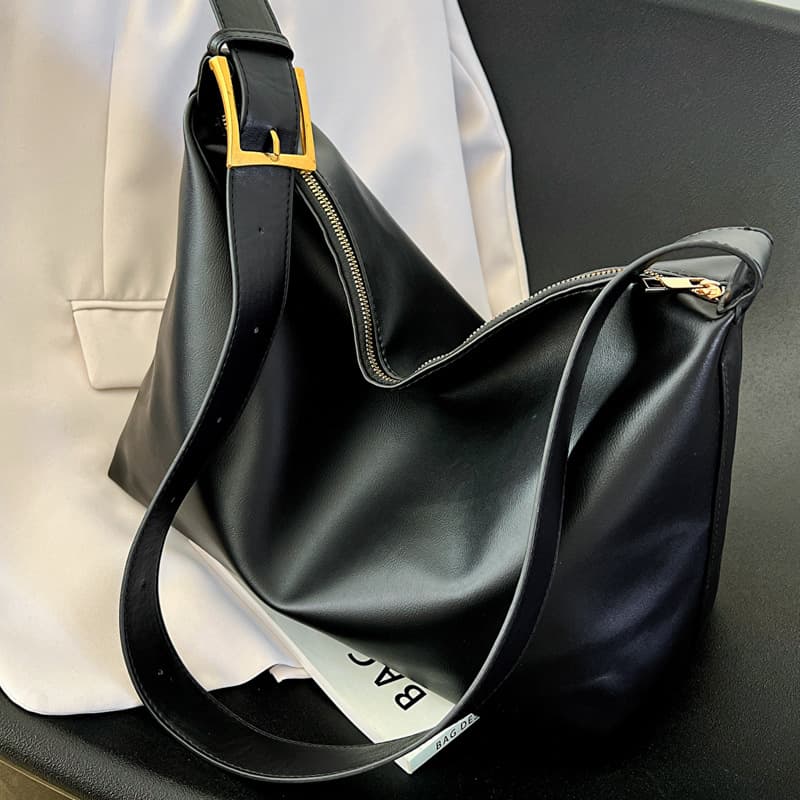 Capacious demi-season shoulder bag, one-shoulder bag, high-end 1