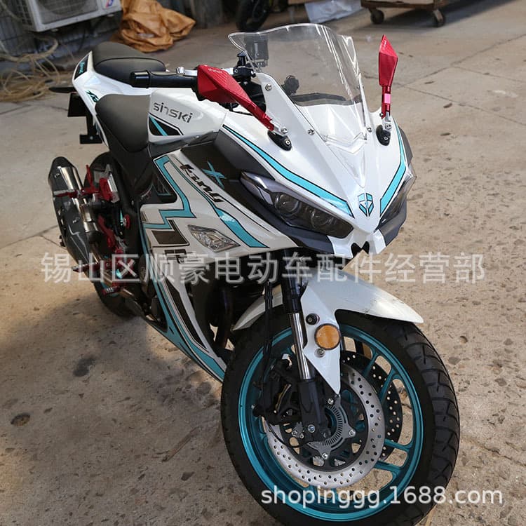 Motorcycle Factory wholesale 300cc Guosi Power Spray Chasing Wind Ultra -high -speed Modified Cars Fuel Vehicle Cycling Cool Car 2
