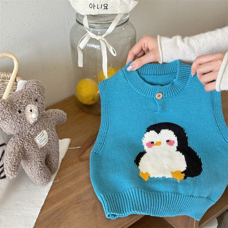 Demi-season keep warm knitted umbilical bandage for men and women, cartoon vest, children's sweater with a round collar 1
