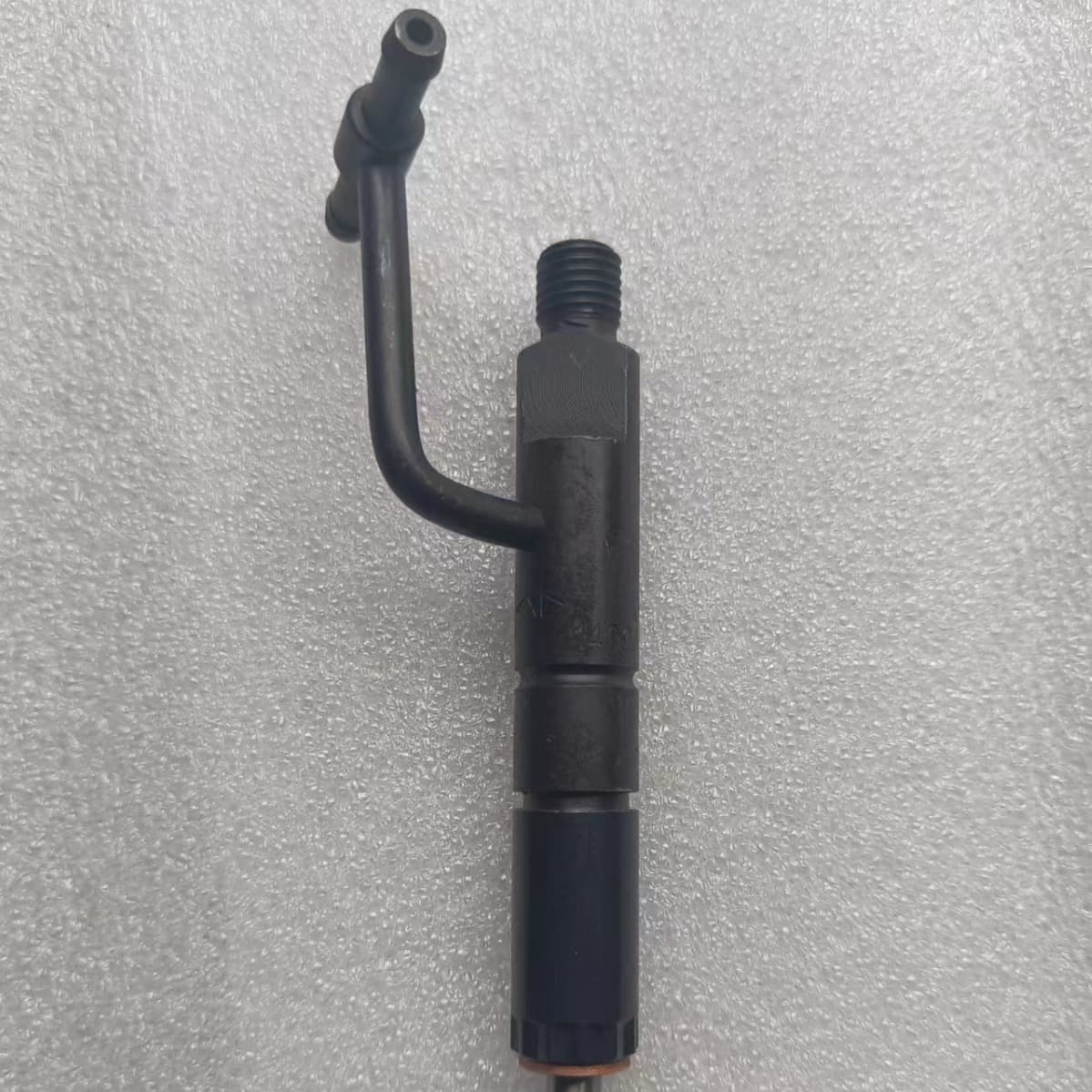Isuzu Jiangling Qingling 4JB1 is suitable for KBAL-P001A fuel injector adaptation DSLA153P009 fuel injection 1