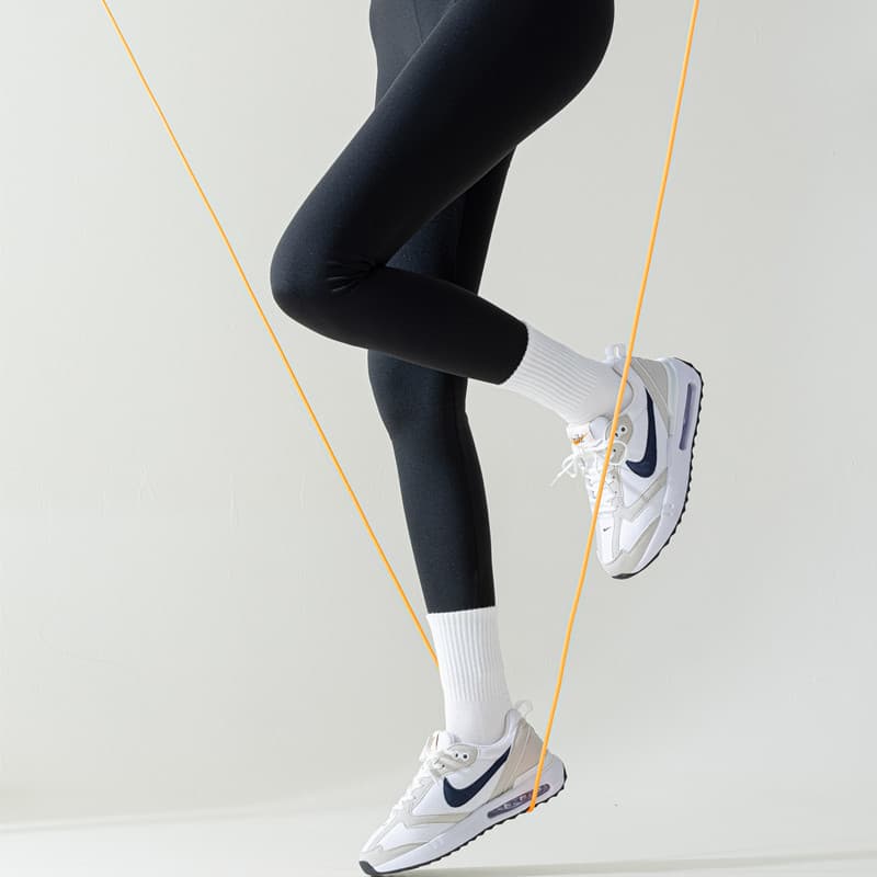 Summer non-slip yoga clothing, socks, mid-length, for running 3
