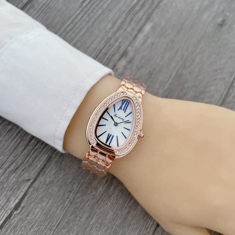 Women's watch, fashionable creative diamond quartz steel belt, (Physicals), light luxury style, diamond encrusted 3