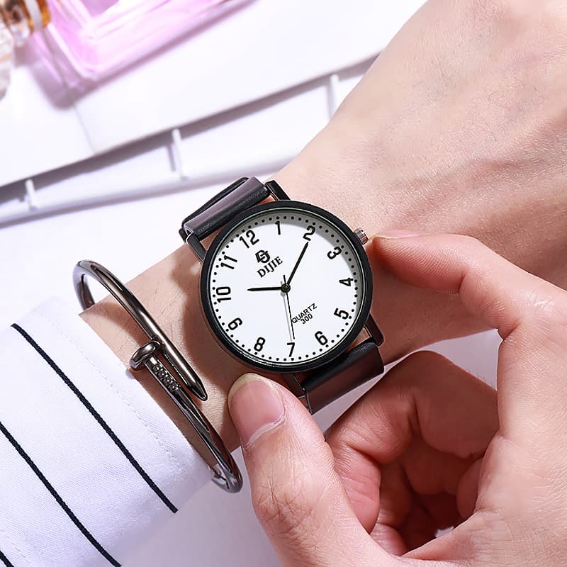 Brand small design fashionable watch, trend quartz watches, for beloved 4