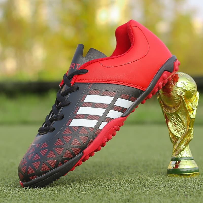 (Cross-border trading), boots for boys, children's sneakers for students, with spikes