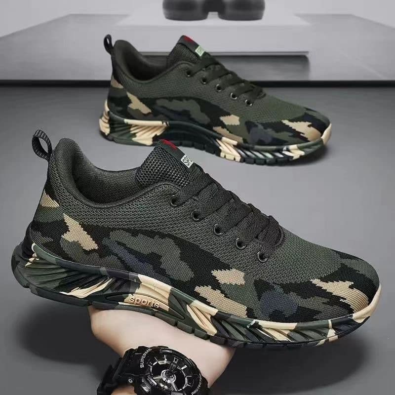 Camouflage winter sneakers for men and women outside climbing 4