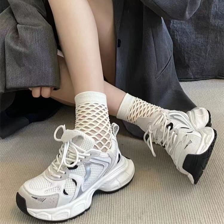 Lightweight sports running shoes for women 2025 spring new mesh campus style Forrest Gump dad shoes versatile casual trendy shoes 2