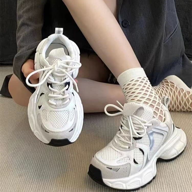 Lightweight sports running shoes for women 2025 spring new mesh campus style Forrest Gump dad shoes versatile casual trendy shoes 3