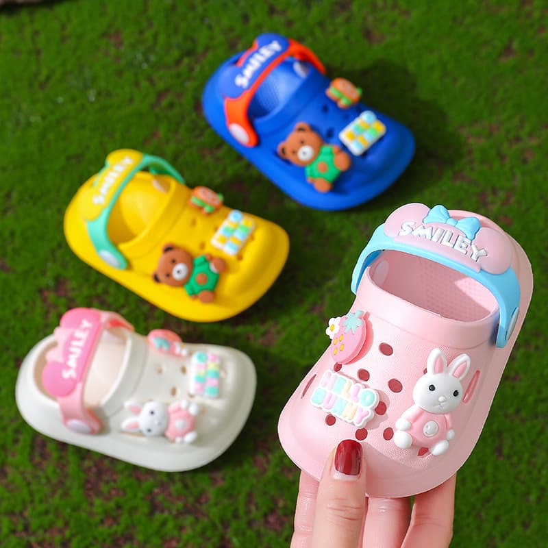 Summer children's sandals, non-slip cartoon children's bag for boys for early age, Crocs-style slippers, soft sole, closed toe 2