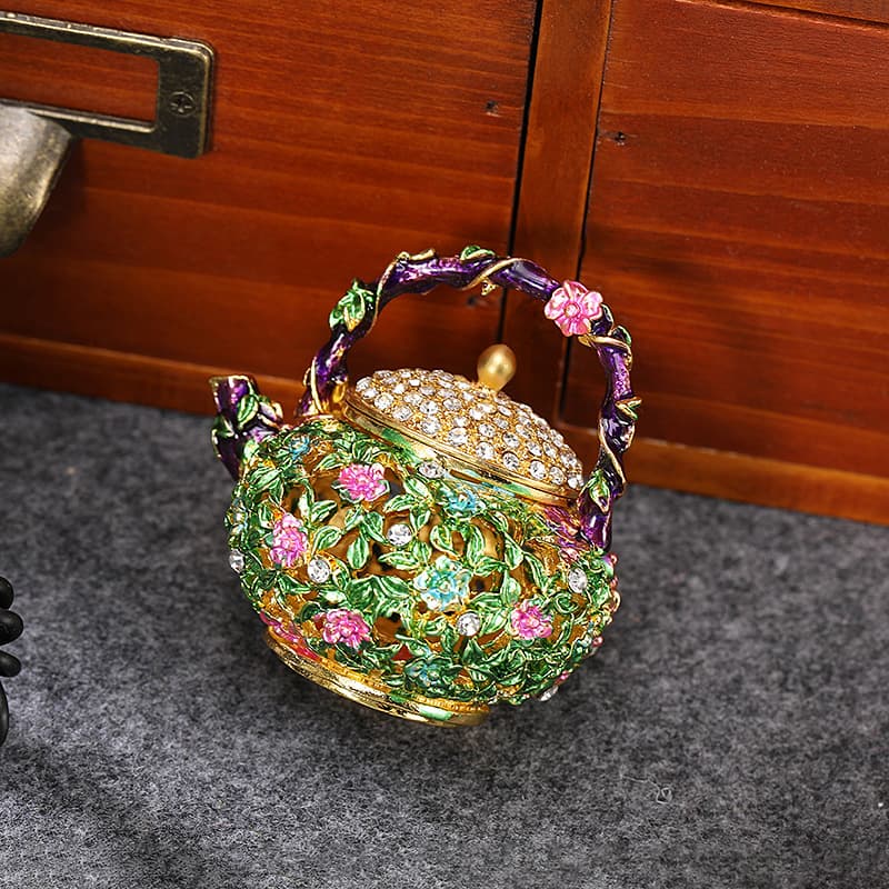 Fashionable teapot, jewelry, treasure chest, metal storage box, storage system, light luxury style 3