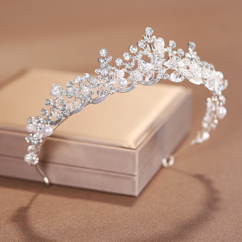 Hair accessory handmade for bride, crown for adults, European style 2