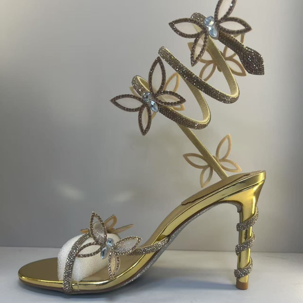 Cross -border factory spring and summer new RC snake -shaped butterfly diamond flower fine heel Roman sandals boots European and American banquet women's shoes 2