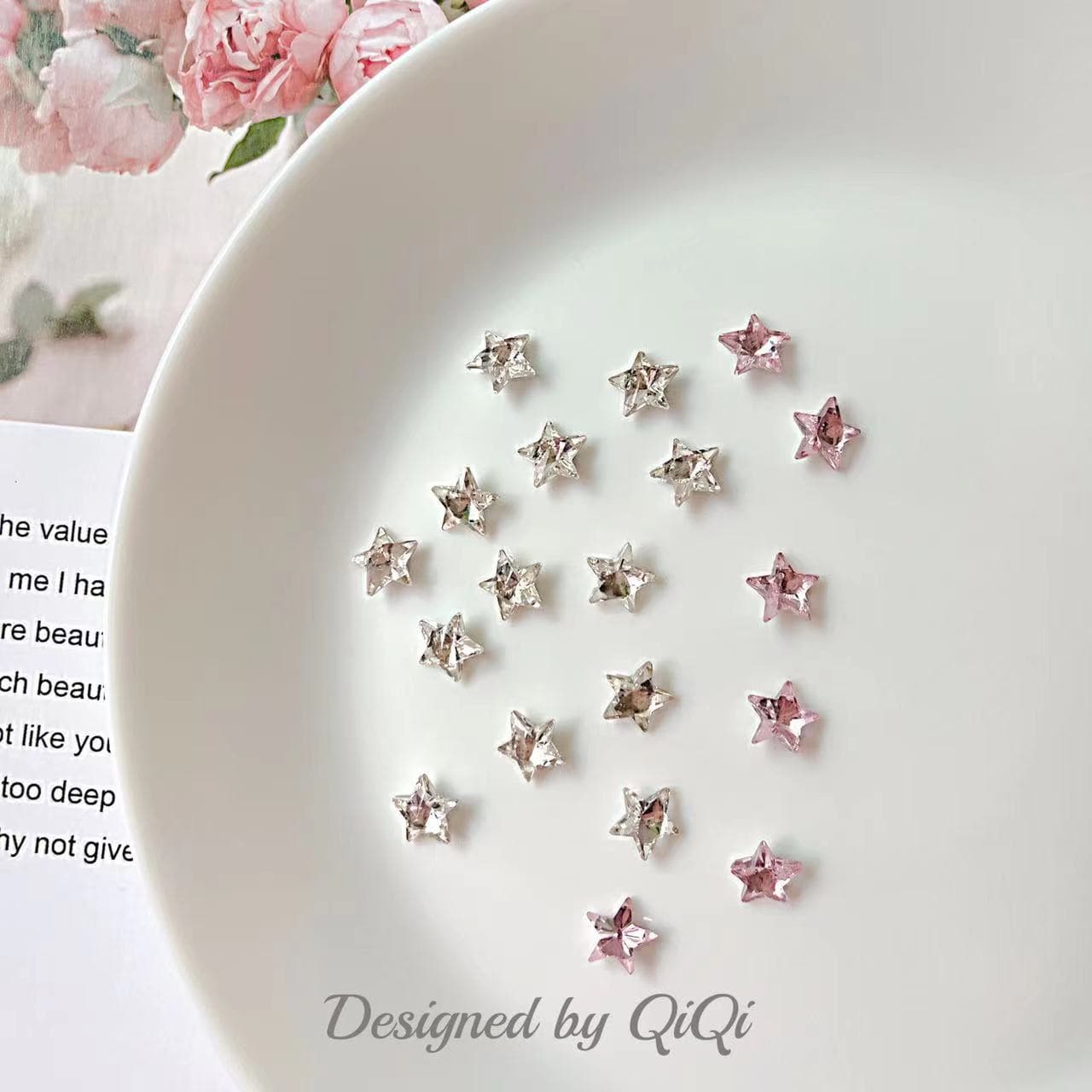 Cross -mirror hot -selling pentagonal glass diamond super flashing nail accessories multi -cut crystal jewelry accessories rhinestone 1