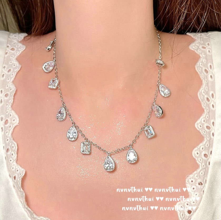 Pendant, necklace drop-shaped with zircon, with gem, 750 sample gold 3
