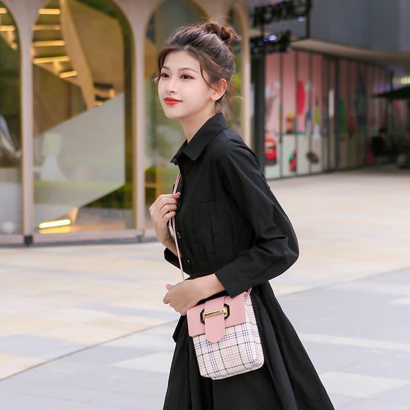 Winter one-shoulder bag, polyurethane mobile phone, wallet, 2023, genuine leather, Korean style 4