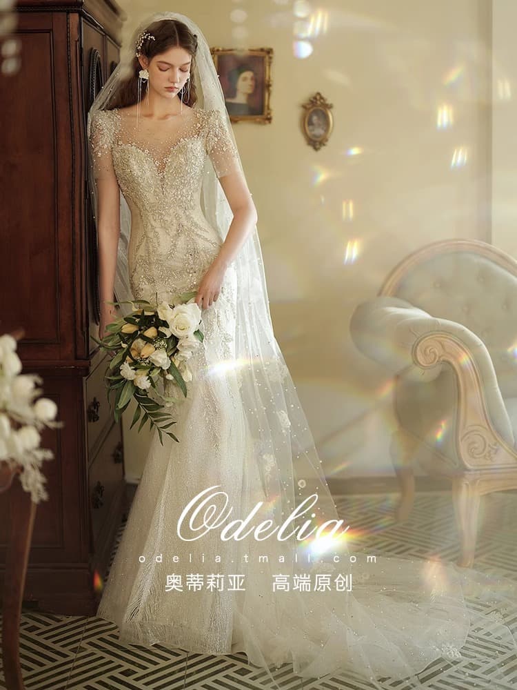 Wedding dress for bride, french style, "fish tail" cut, lace dress 2