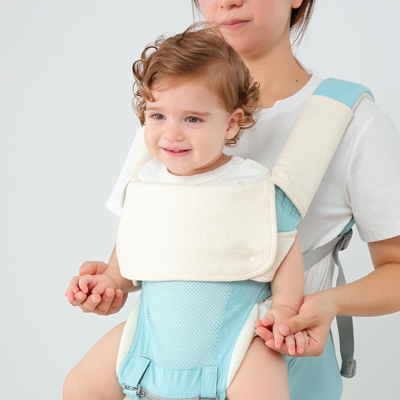 Sling, eating bib, removable hipseat for baby, cotton gauze accessory, water absorbent 2