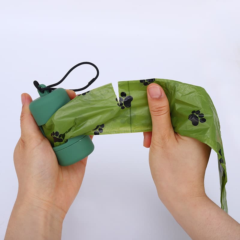 Printed pet garbage bag 22*30 biodegradable pet cat and dog toilet bag Portable rolling toilet bag 2