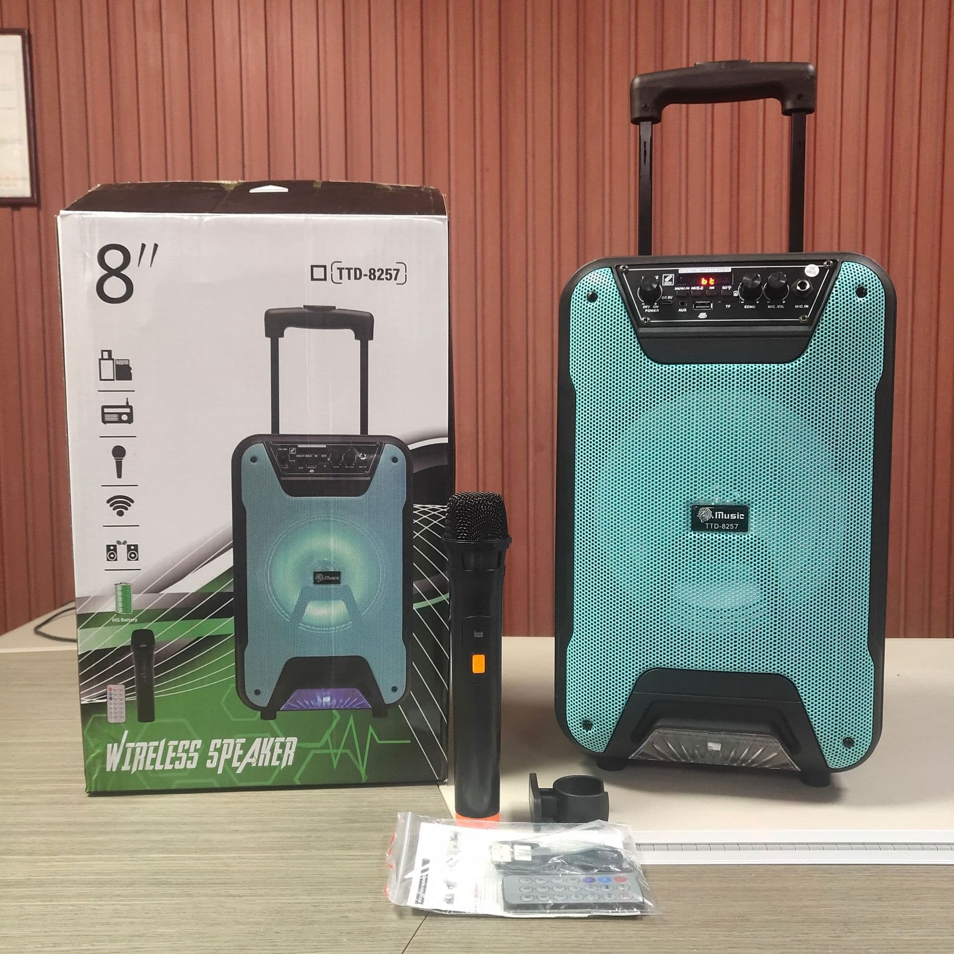 Travel suitcase, wireless speakers, microphone charging, 8 inch, bluetooth 2