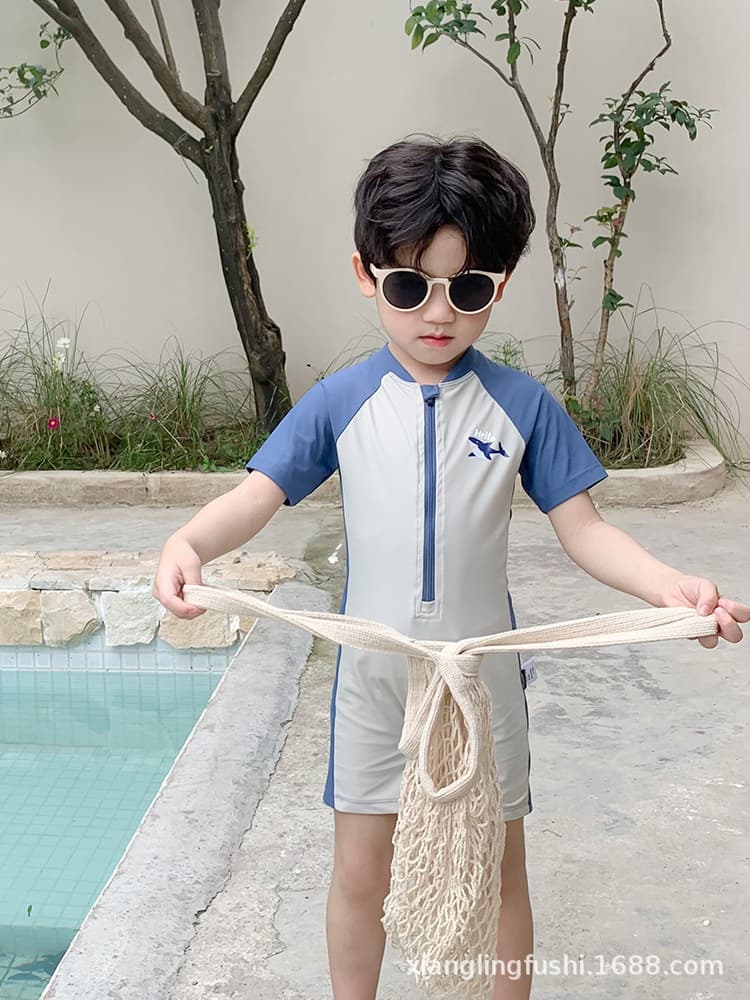 Children's swimwear for boys, summer cute quick dry shark, set, with short sleeve, sun protection 4