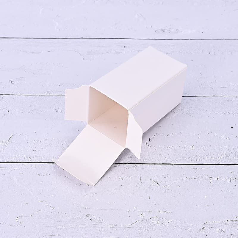 Spot thick white box blind box cosmetics packaging box folding white card paper box small batch color box customization 4