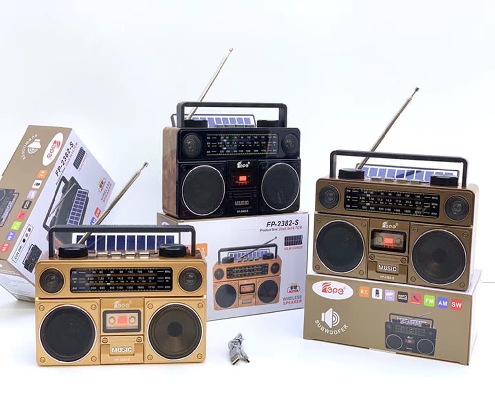 Handheld travel retro speakers, antenna solar-powered, new collection, bluetooth 3