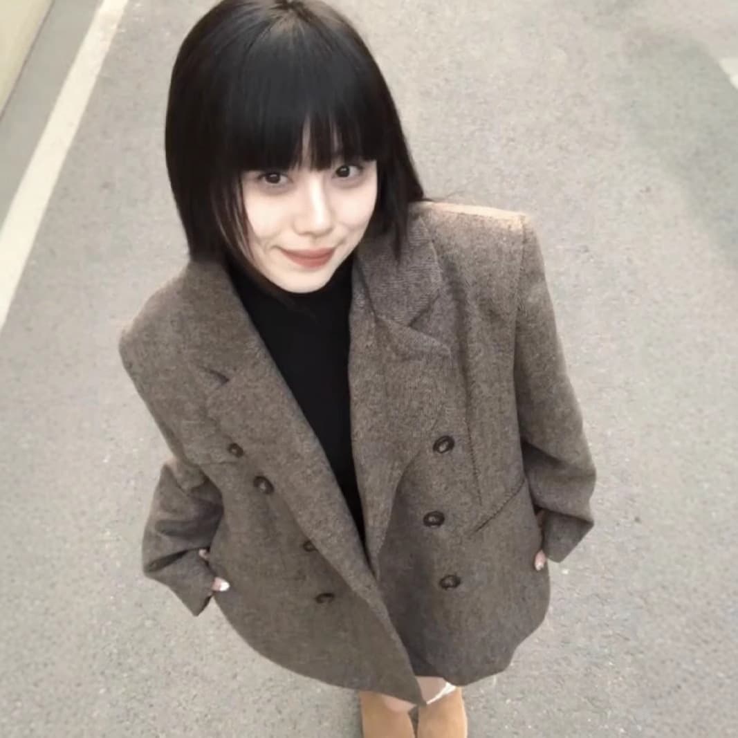 Retro colored woolen elegant classic suit jacket, coat for leisure, high-quality style, oversize, increased thickness 2