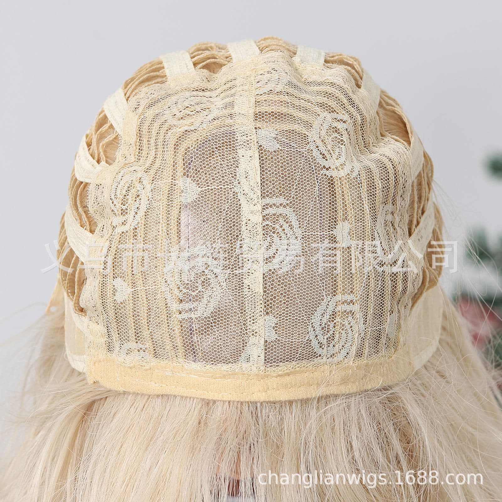 Platinum wig, curly bangs, European style 5
