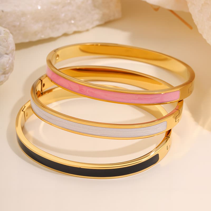 Women's bracelet stainless steel, golden bag, high-quality style, simple and elegant design 2