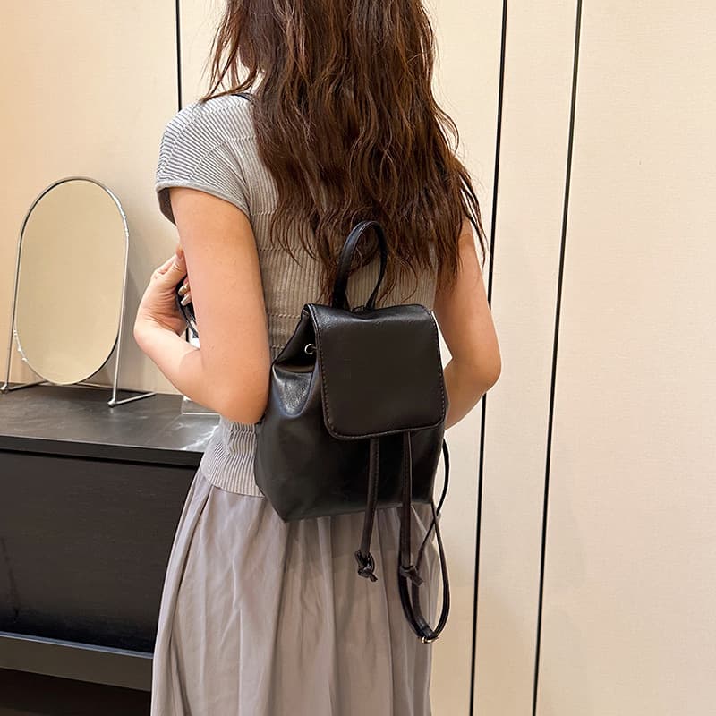 Capacious backpack, winter shoulder bag 3