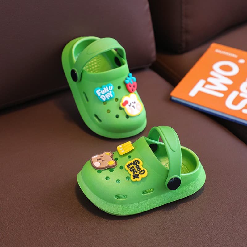 Children's breathable non-slip Crocs-style slippers, home cartoon sandals for men and women girl's, closed toe 4